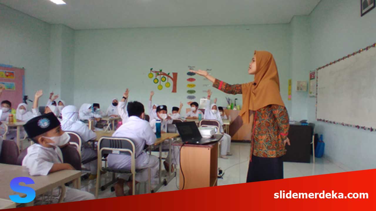 Kepemimpinan-Pedagogis-di-Era-Media-Digital Kepemimpinan Pedagogis di Era Media Digital