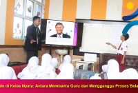 Slide-di-Kelas-Nyata Slide di Kelas Nyata