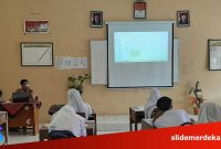 Tim-Kurikulum-dan-Perannya-dalam-Menyaring-Media-Pembelajaran Tim Kurikulum dan Perannya dalam Menyaring Media Pembelajaran